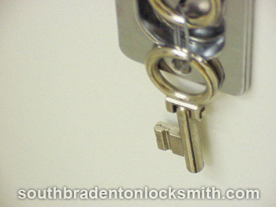 South-Bradenton-broken-key-extraction.jpg